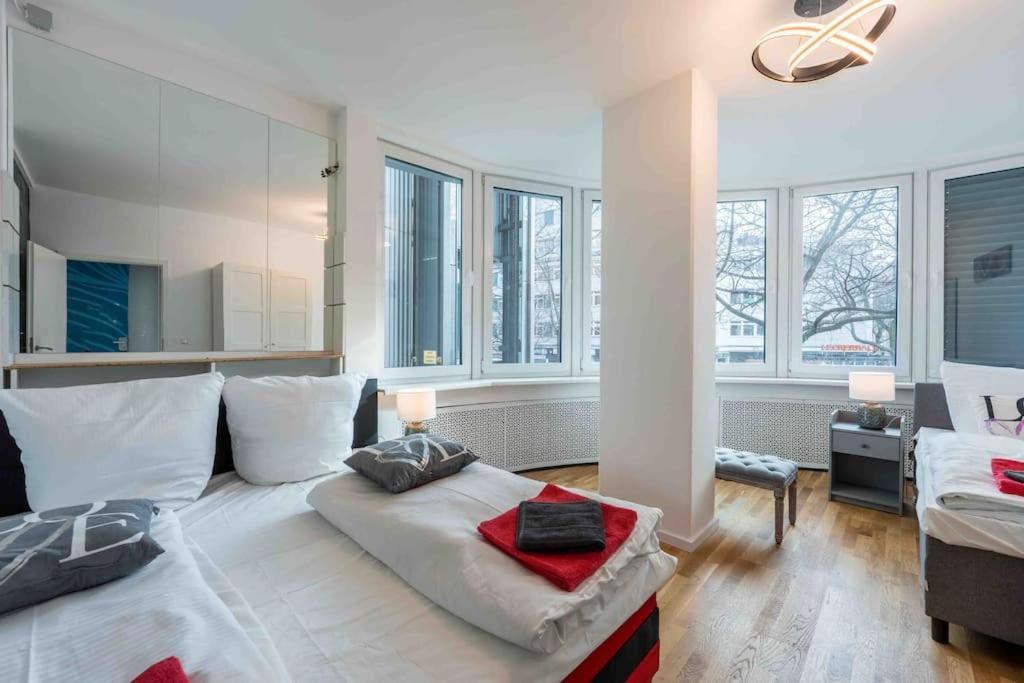 Big 7rms Loft, 1alocation Apartment